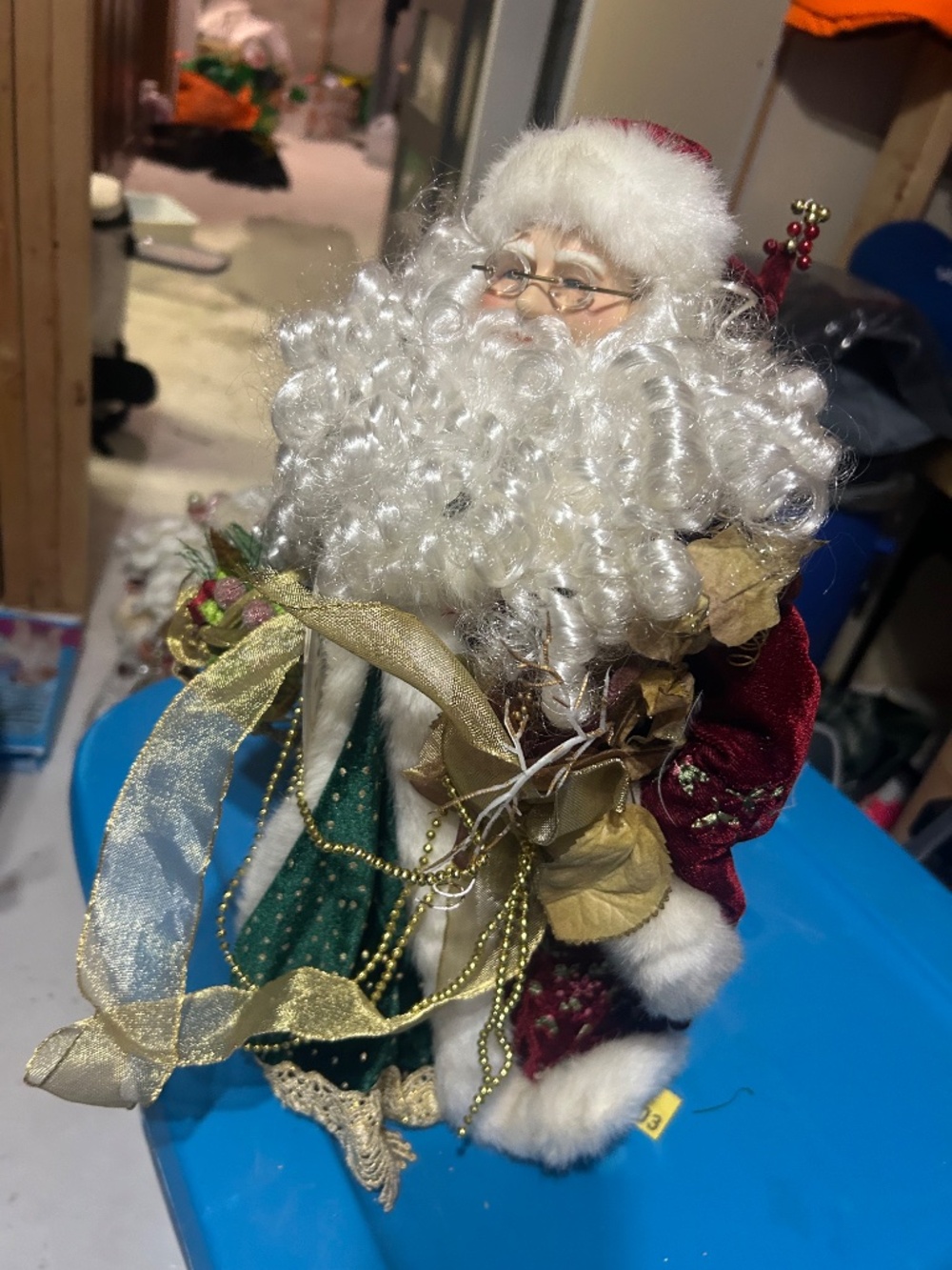 Table top Santa - Picture 5 of 6